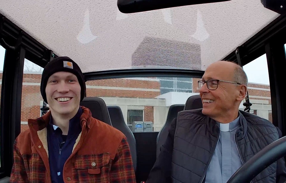 bulldogs in the buggy thumbnail