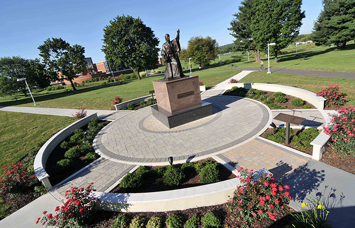 St. francis Desales staute